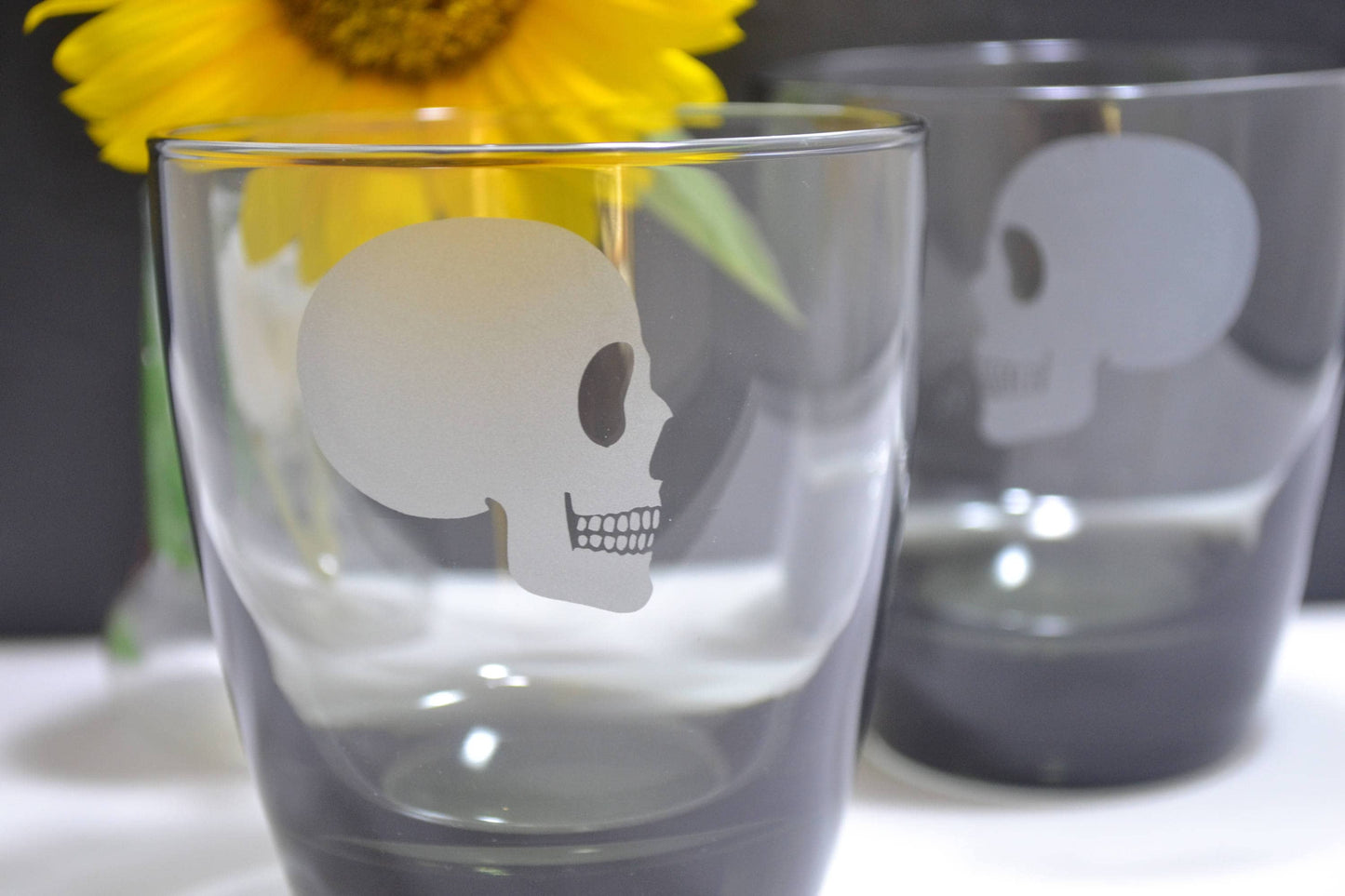 (H) Glassware, Black Skull Set