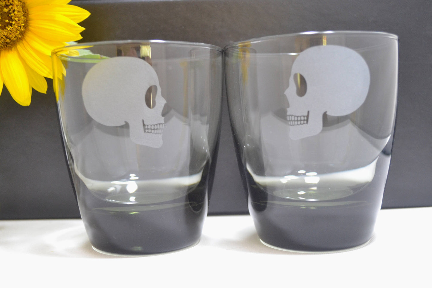 (H) Glassware, Black Skull Set