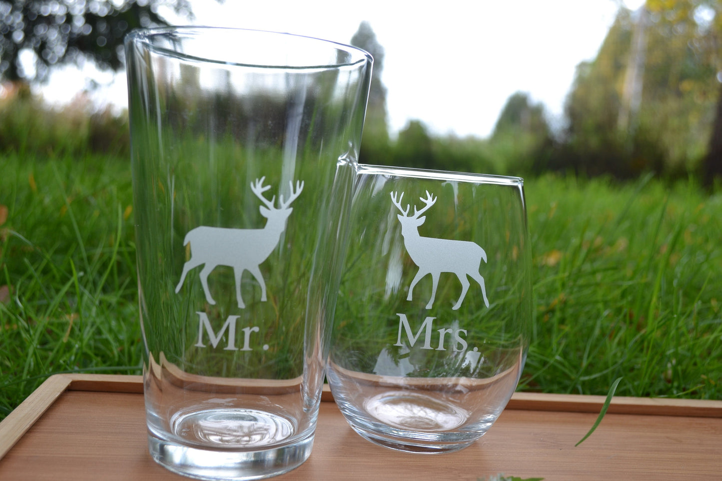 (H) Mr. and Mrs. Glassware, Deer Glassware Set