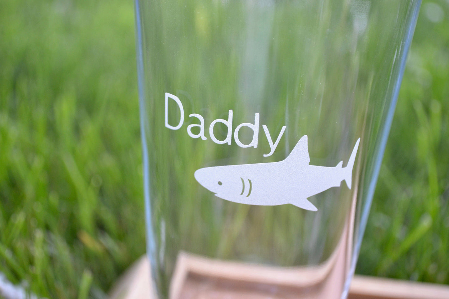 (H) Glassware, Mommy and Daddy Glasses, Sharks