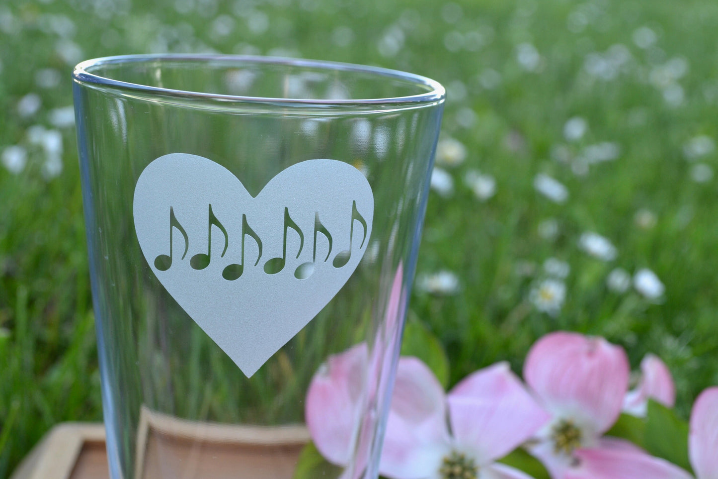 (H) Pint Glass, Music Etched Pint Glass