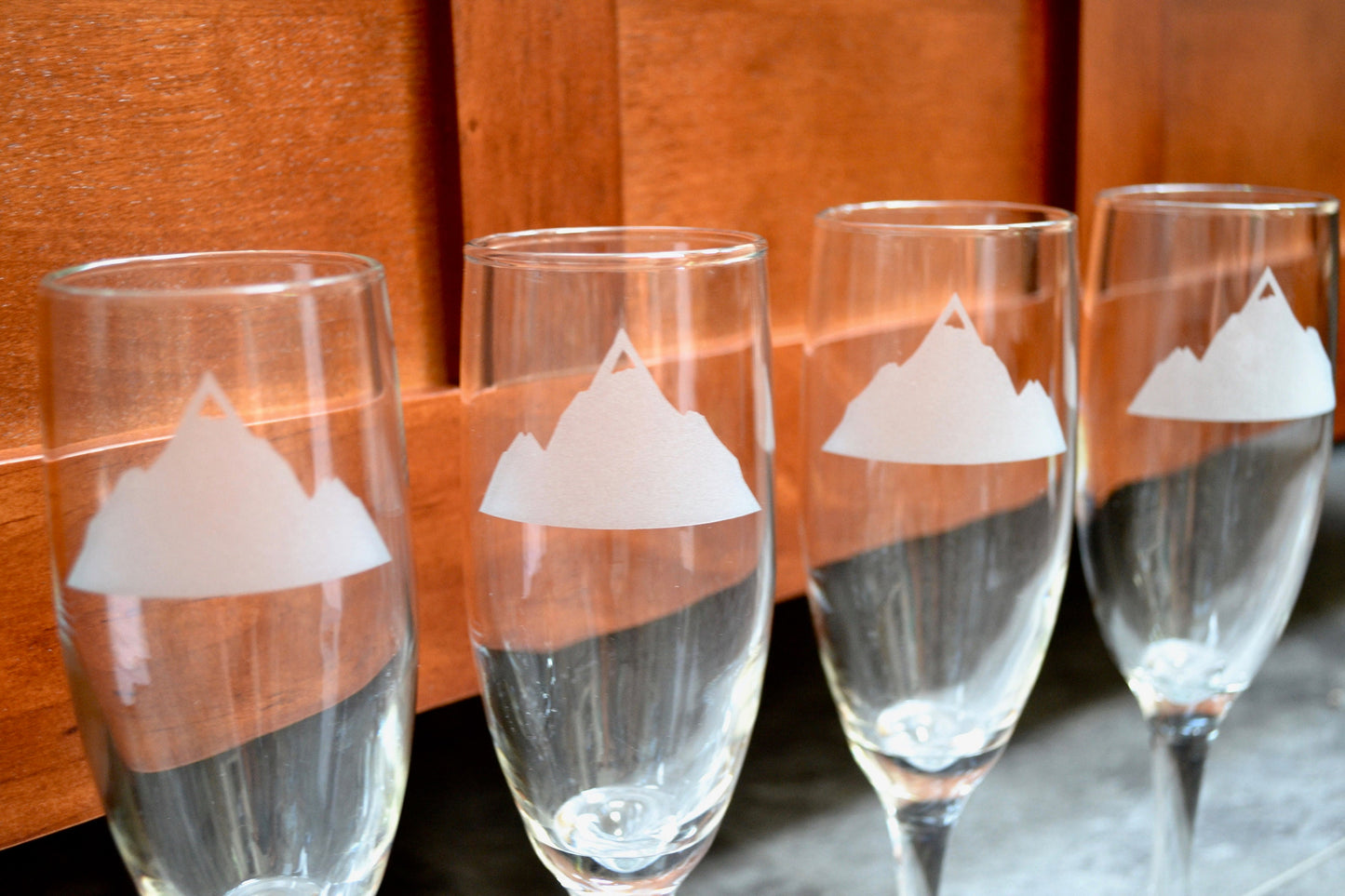 (H) Champagne Glasses, Sand Etched Champagne Glasses, Mountains