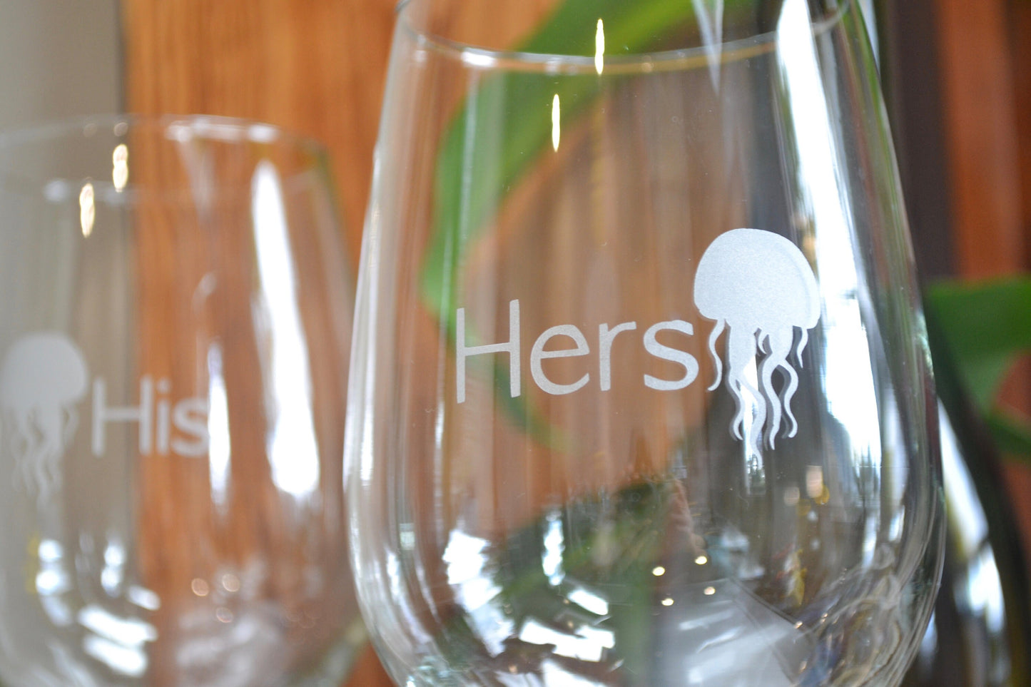 (H) Wine Glasses, His and Hers Glasses, Jellyfish Glassware Set